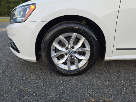 2016 Volkswagen Passat 1.8T S