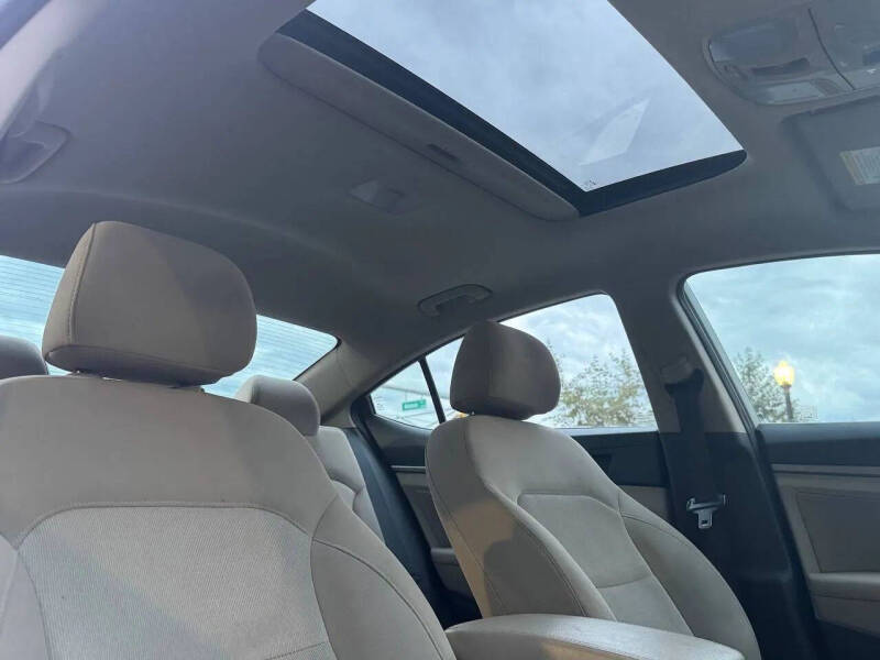 2017 Hyundai Elantra Value Edition