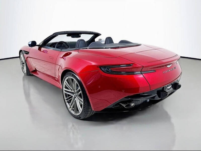 2025 Aston Martin DB12 Volante