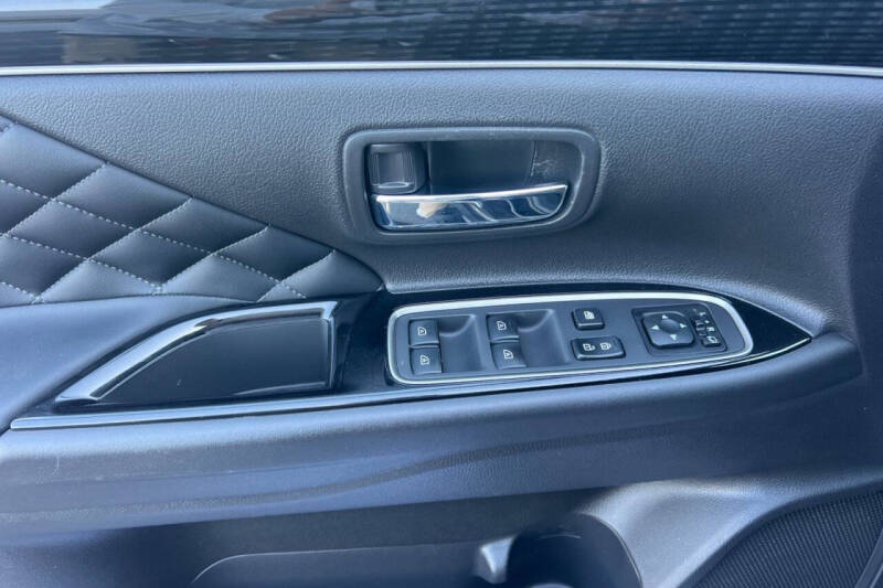 2022 Mitsubishi Outlander PHEV GT