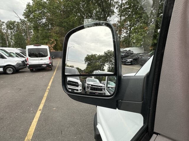 2023 Chevrolet Express 2500