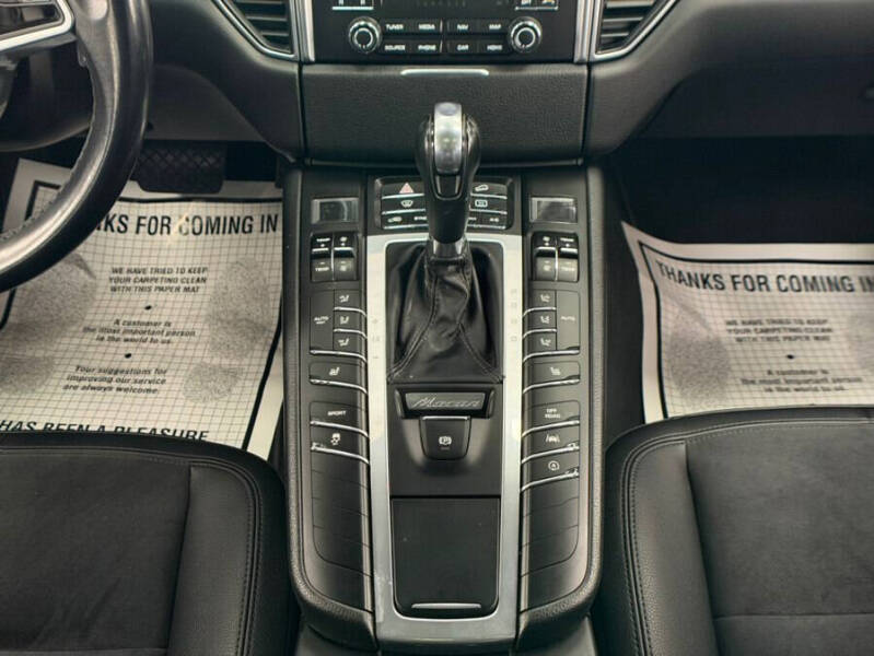 2018 Porsche Macan