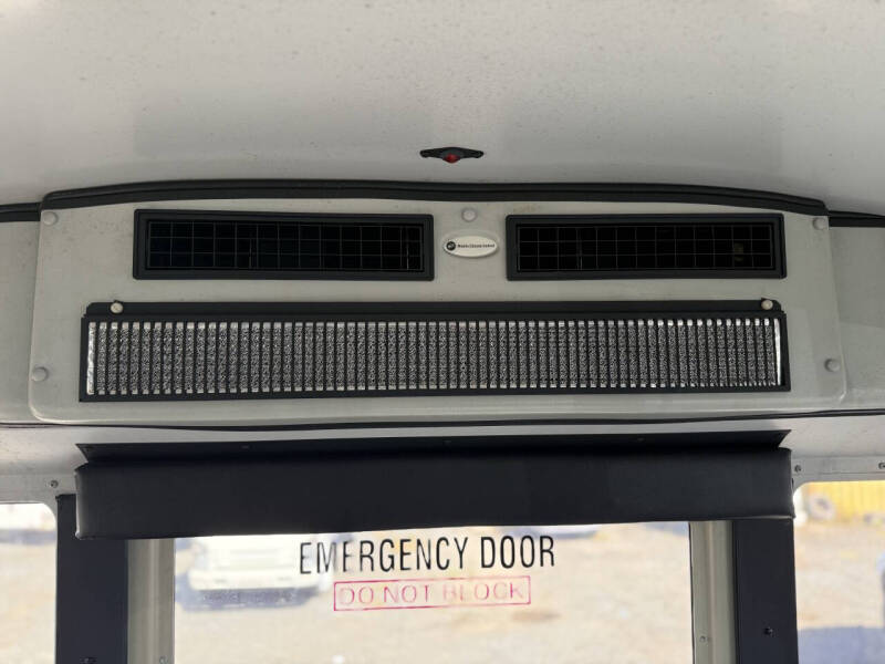 2014 Freightliner B2 Chassis