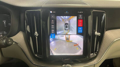 2025 Volvo XC60 T8 Plus Dark Theme