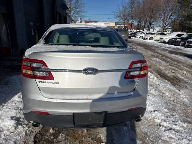 2014 Ford Taurus SEL