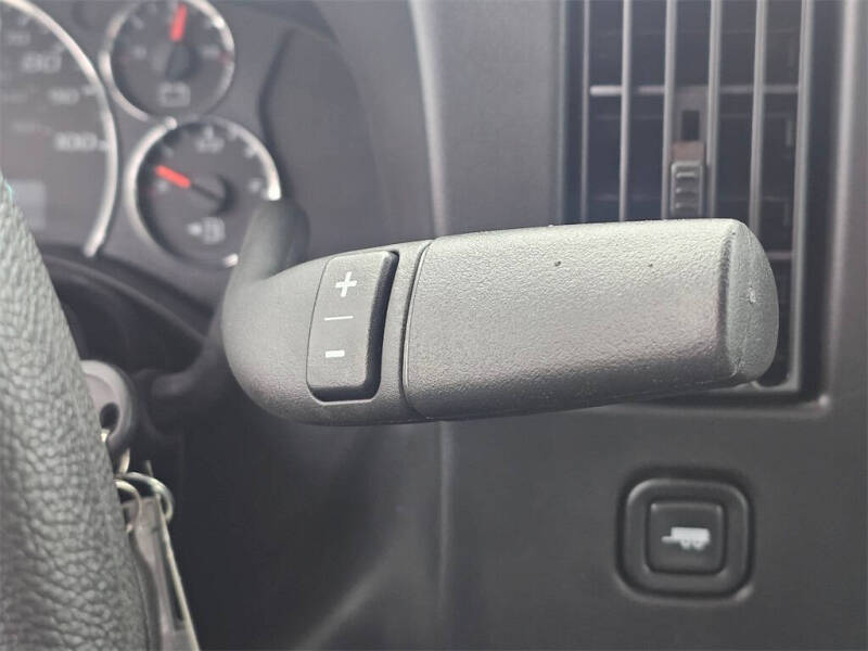 2025 Chevrolet Express 2500