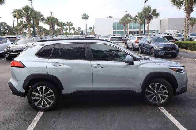 2022 Toyota Corolla Cross XLE