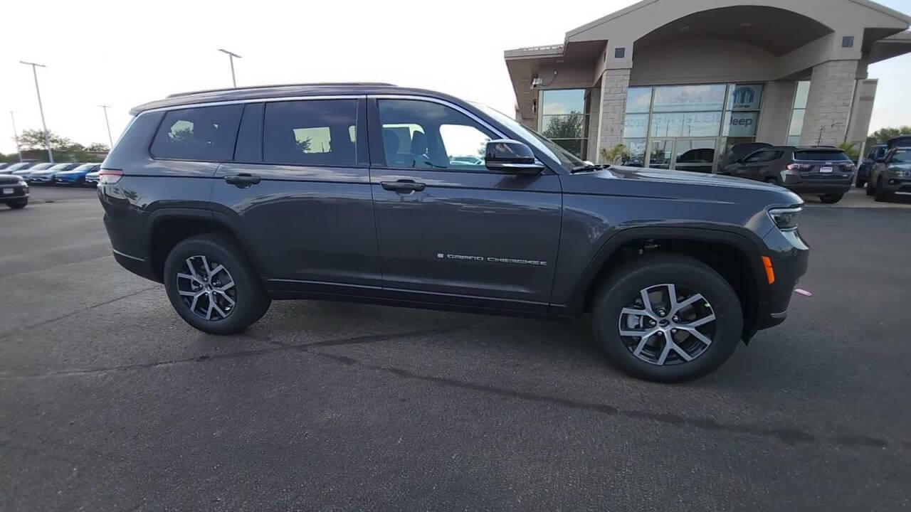 2024 Jeep Grand Cherokee L for sale at Victoria Auto Sales in Victoria, MN