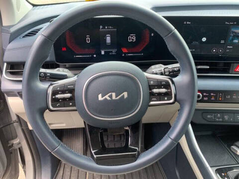 2025 Kia Carnival EX