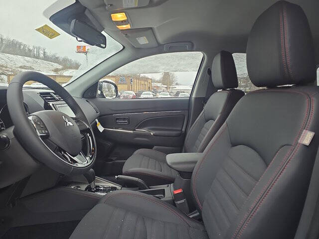 2026 Mitsubishi Outlander Sport SE