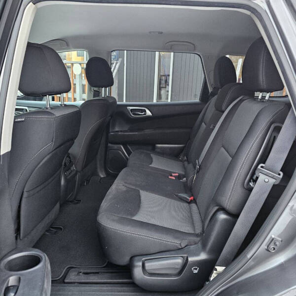 2017 Nissan Pathfinder S