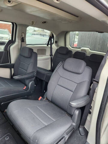 2010 Dodge Grand Caravan SXT