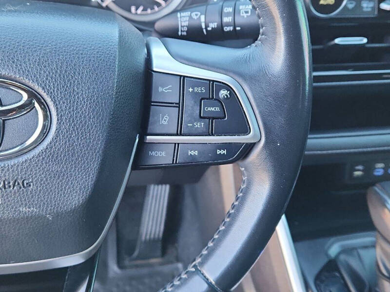 2022 Toyota Highlander XSE