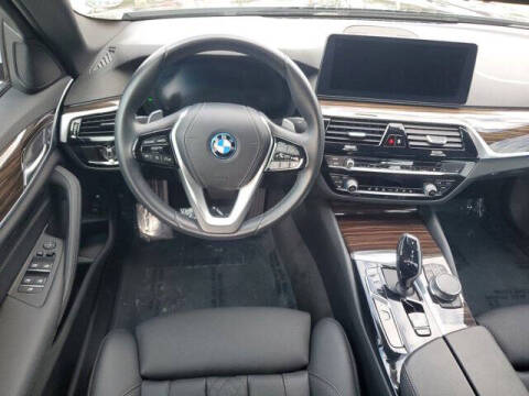 2022 BMW 5 Series 530e