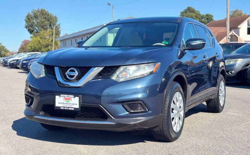 2015 Nissan Rogue S's photo
