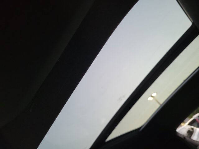 2023 Volvo XC40 B5 Plus Dark Theme