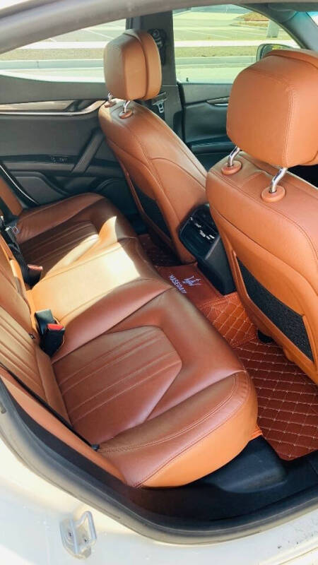 2015 Maserati Ghibli