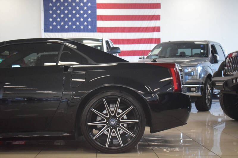 2005 Cadillac XLR