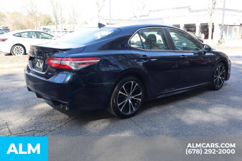 2020 Toyota Camry SE