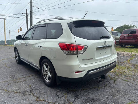 2015 Nissan Pathfinder SL