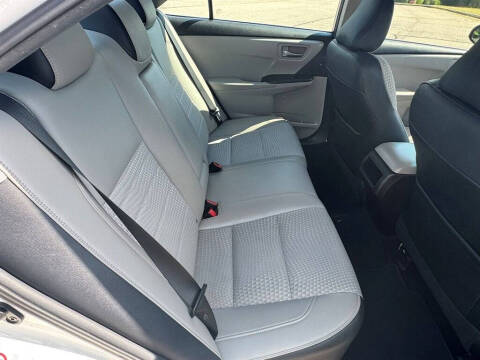 2015 Toyota Camry SE