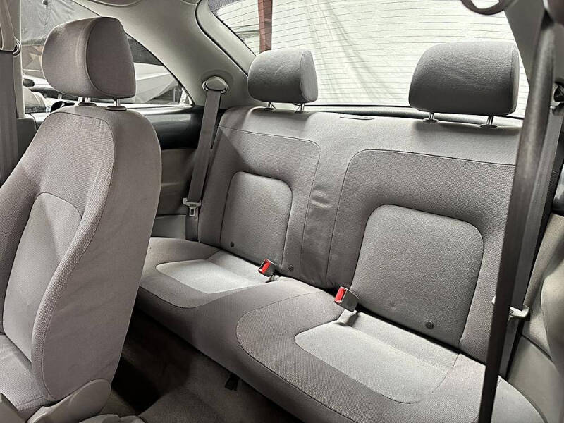 2005 Volkswagen New Beetle GL