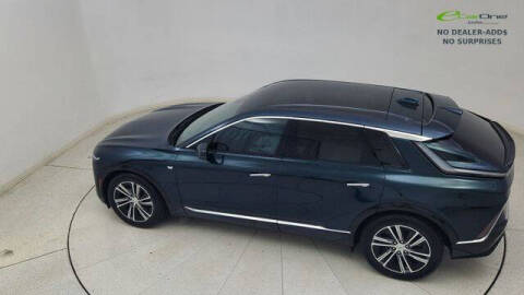 2024 Cadillac LYRIQ Luxury 1
