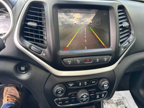 2017 Jeep Cherokee Overland