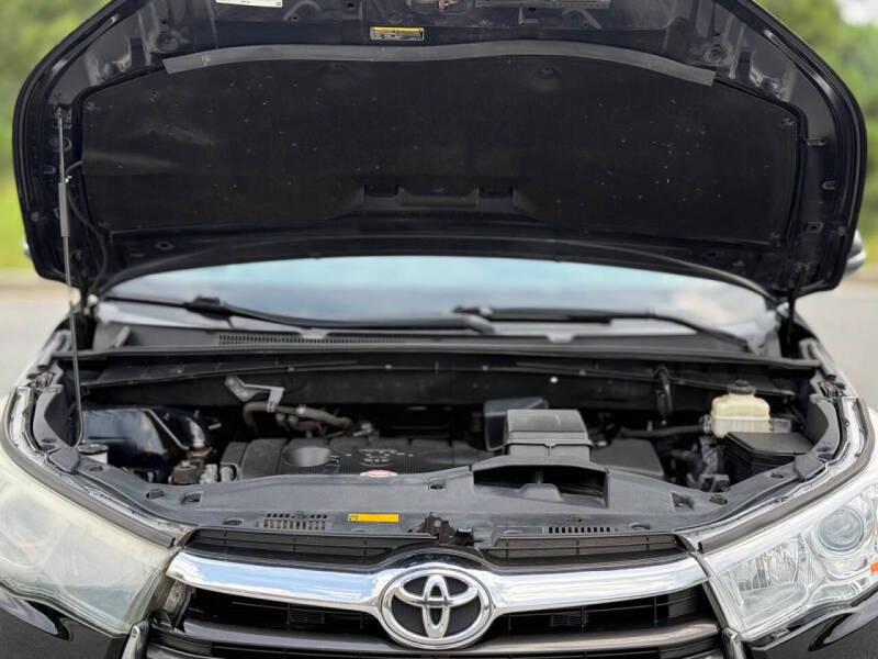 2016 Toyota Highlander LE
