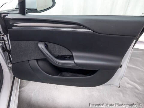 2022 Tesla Model S Plaid