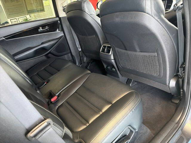 2017 Kia Sorento LX