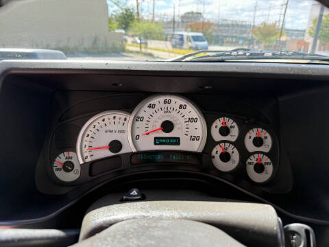 2004 HUMMER H2
