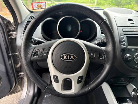 2012 Kia Soul +