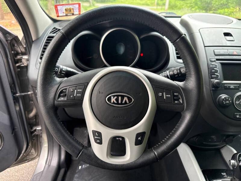 2012 Kia Soul +