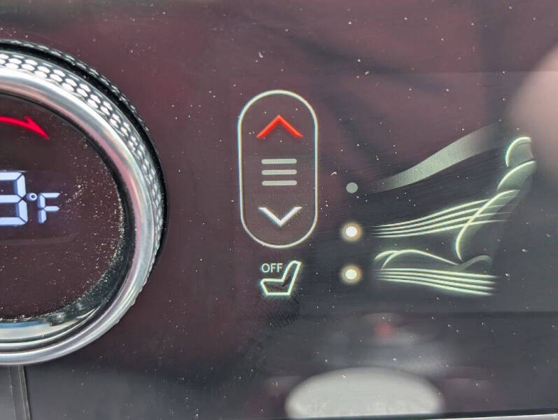 2025 Genesis GV70 2.5T Standard