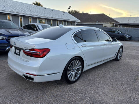 2016 BMW 7 Series 750i