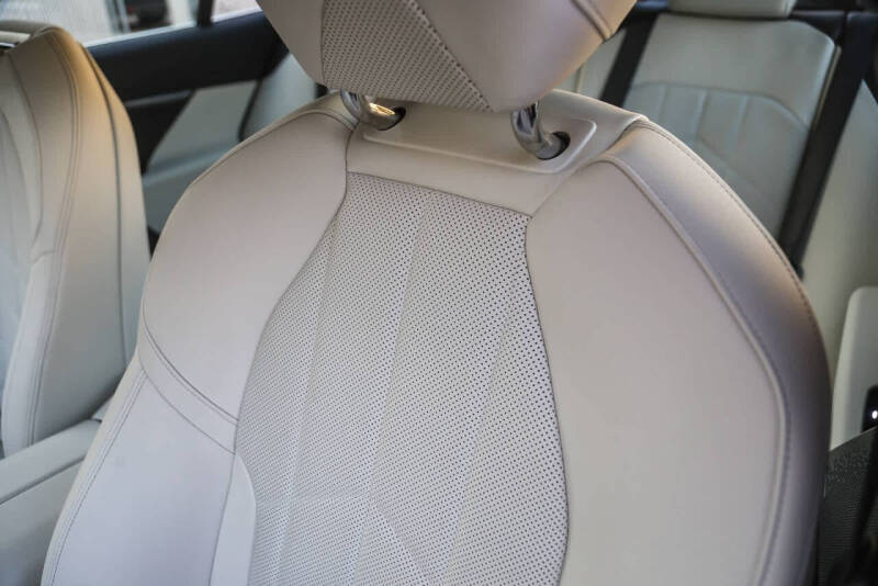 2025 BMW i5 eDrive40