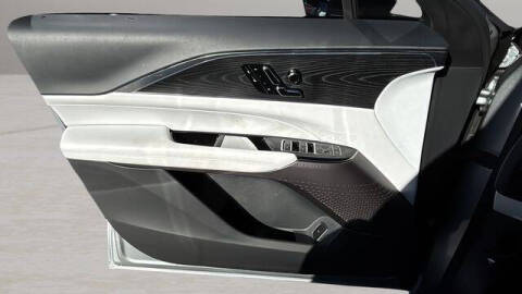 2025 Cadillac LYRIQ Sport 1