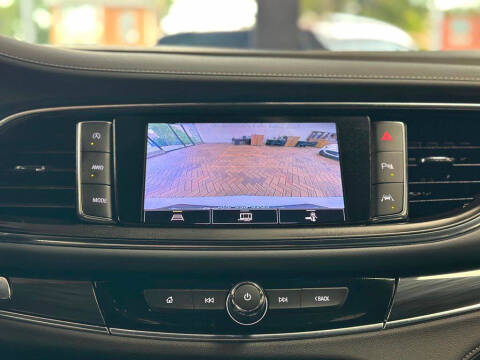 2022 Buick Enclave Essence