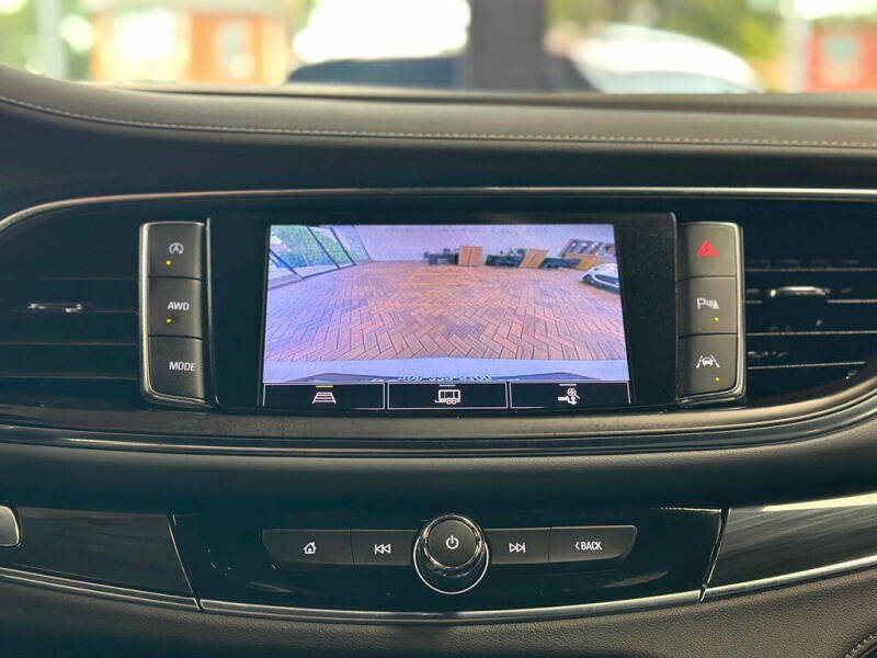 2022 Buick Enclave Essence