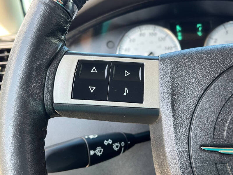 2009 Chrysler 300 SRT-8