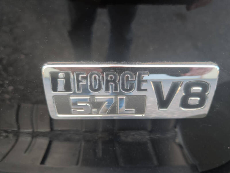 2015 Toyota Sequoia SR5