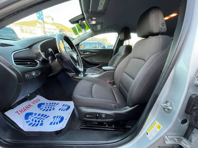 2017 Chevrolet Malibu LT