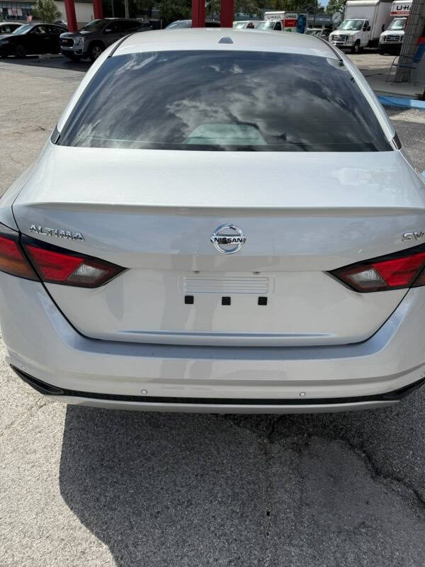 2022 Nissan Altima 2.5 SV