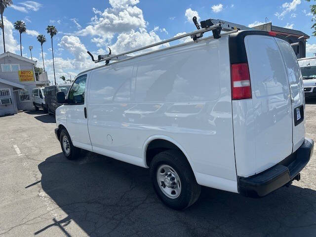 2017 Chevrolet Express 2500