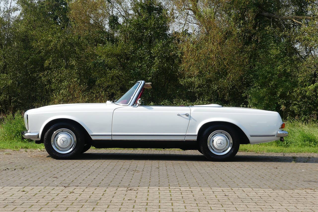 1968 Mercedes-Benz 280SL for sale at Flemingstoke in Costa Mesa, CA