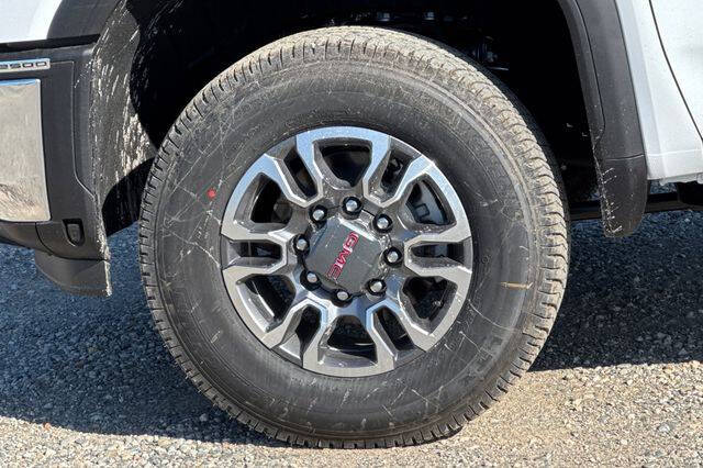 2026 GMC Sierra 2500HD SLE