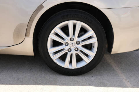 2015 Lexus ES 350 Crafted Line
