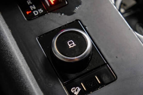 2021 Land Rover Discovery P300 S R-Dynamic