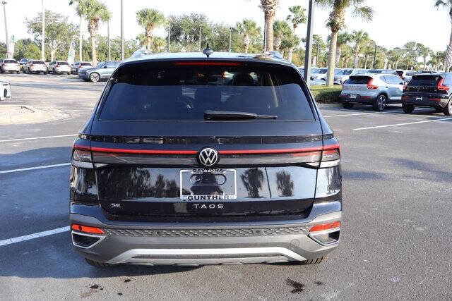 2025 Volkswagen Taos SE